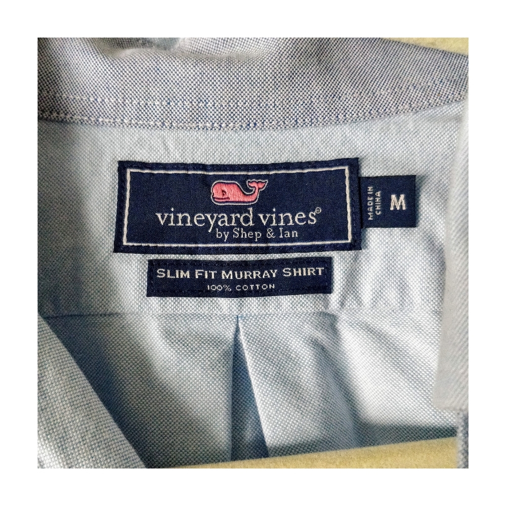 Vineyard Vines Button Down | Size Medium - image 3